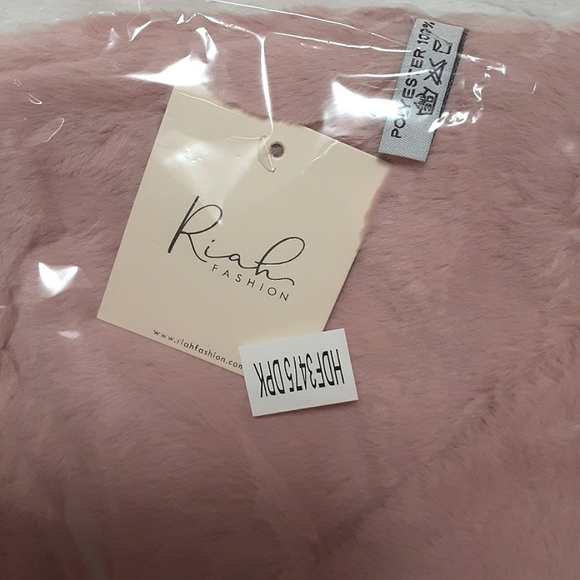 Faux Fur Infinity Scarf - Picture 5 of 5